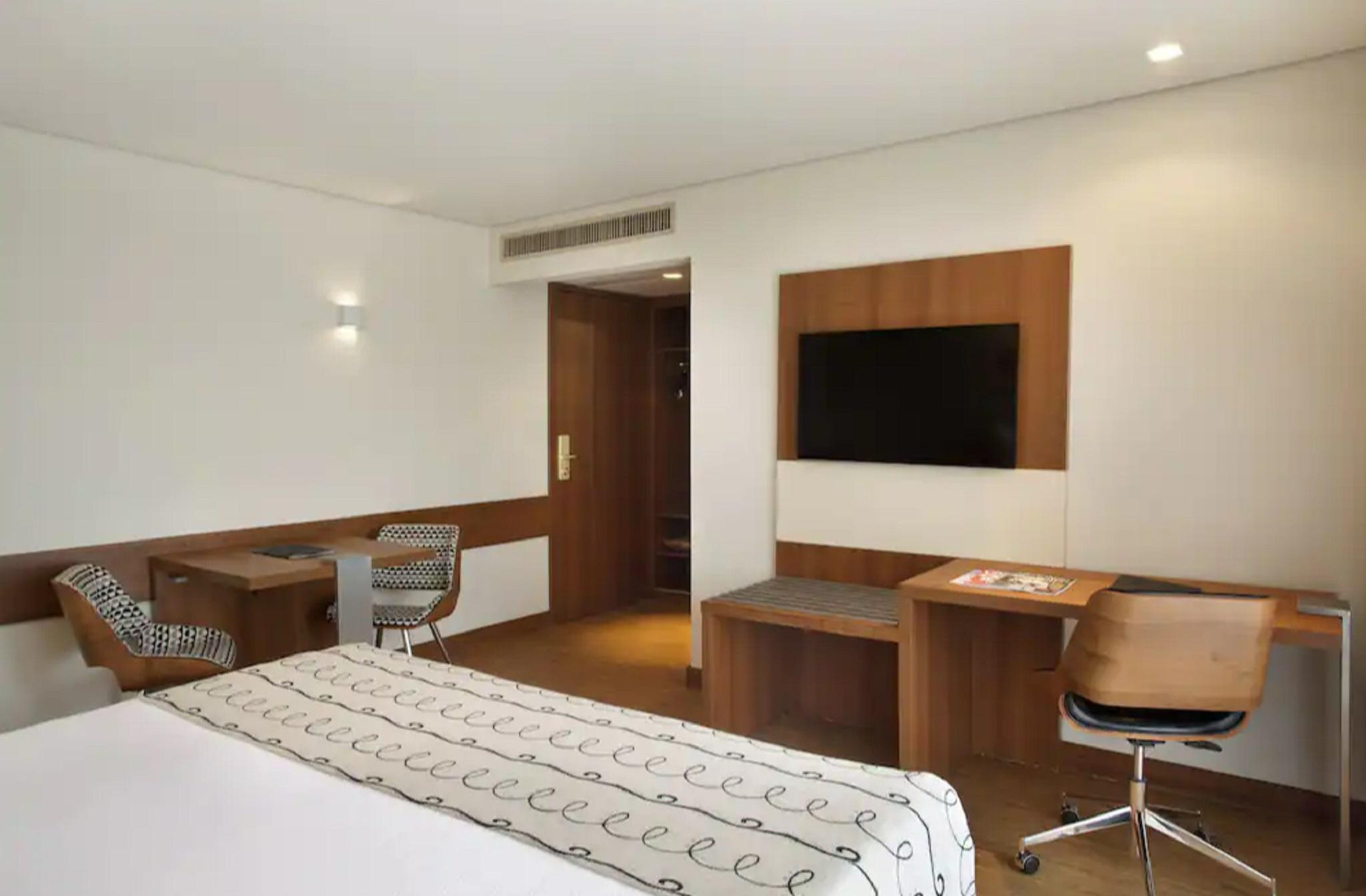 Windsor Plaza 5*