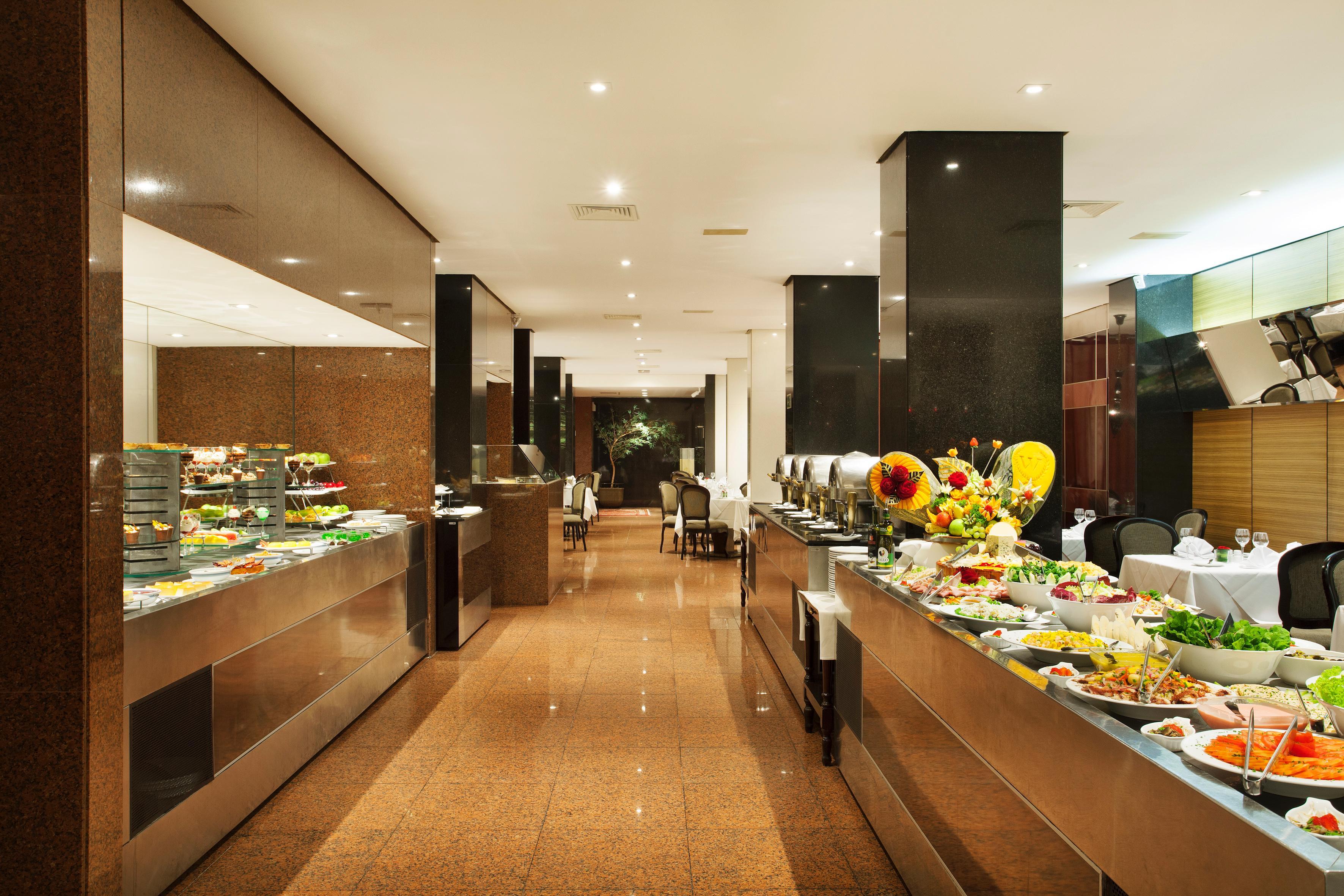Windsor Plaza Hotel